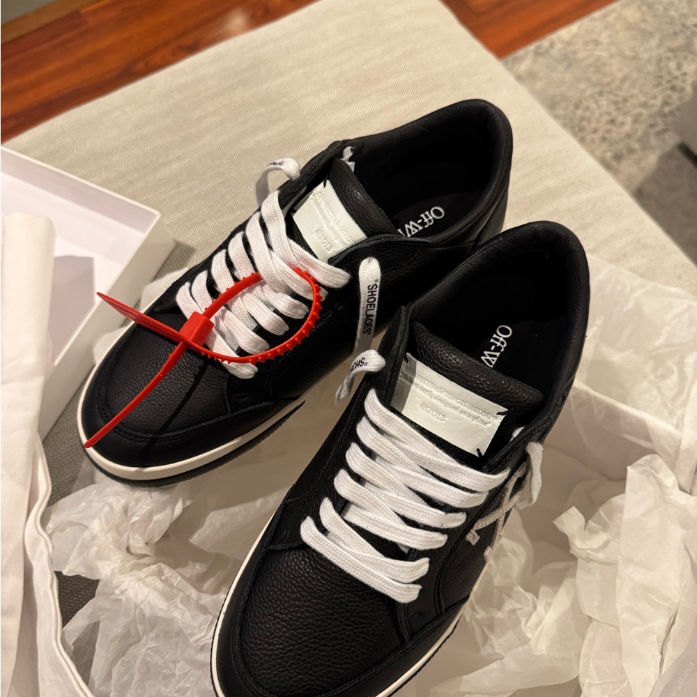Off-White Black and White Sneakers with Red Accent